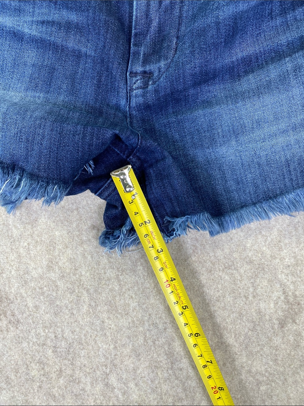 Hudson Jean‎ Shorts - Picture 5 of 13